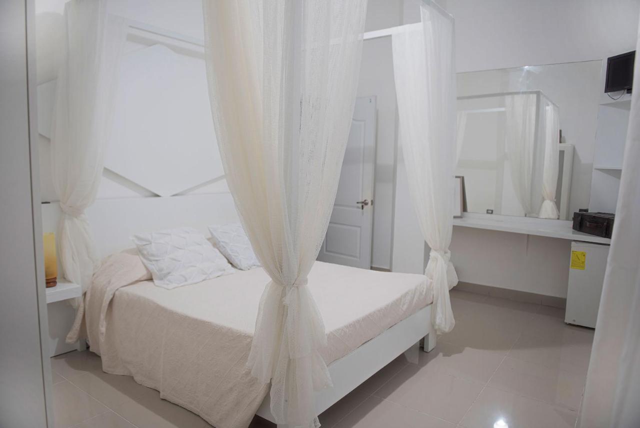 Hostal Mama Mambo - Zona Colonial Santo Domingo Ngoại thất bức ảnh
